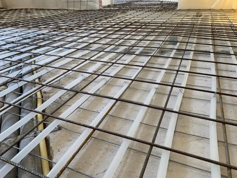 Vloerverwarming op wapeningsnetten